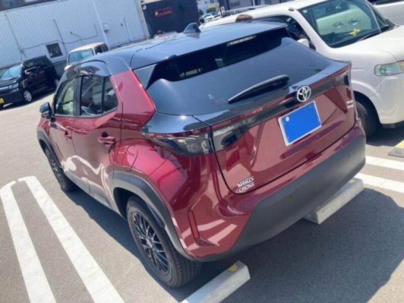 YARIS CROSS