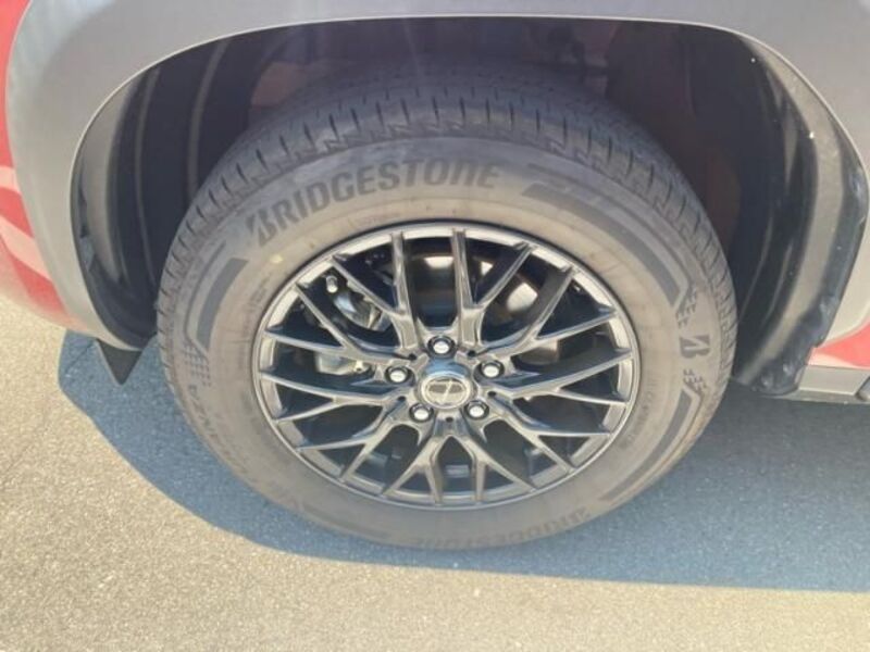 YARIS CROSS