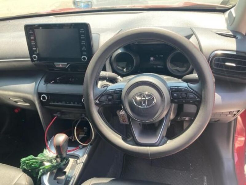 YARIS CROSS