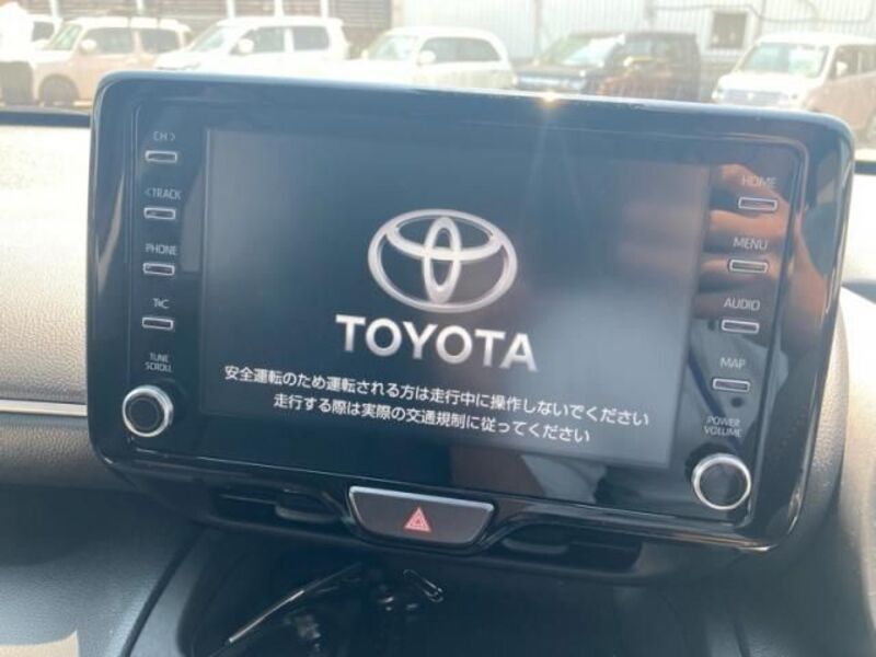 YARIS CROSS