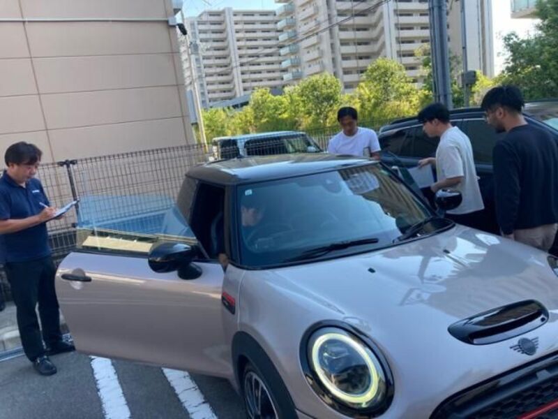 BMW MINI