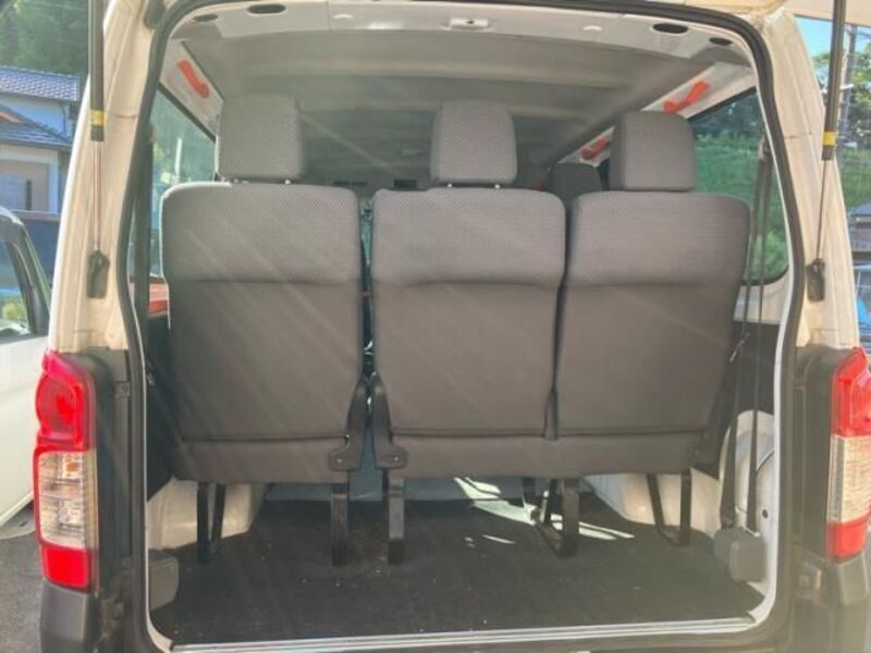 NV350 CARAVAN WAGON