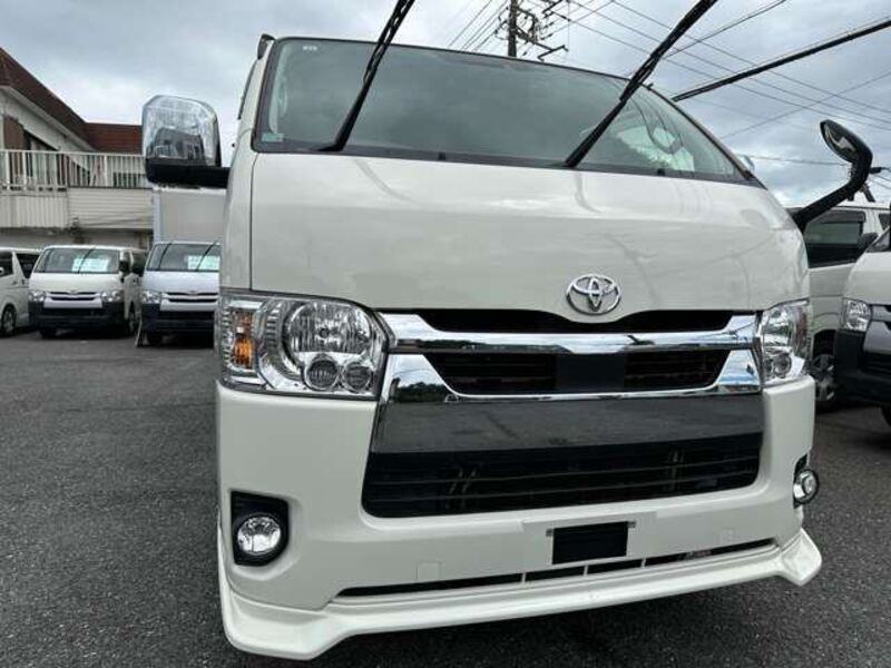 HIACE VAN