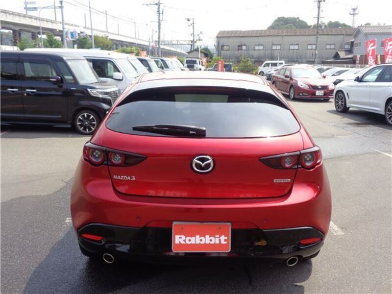 MAZDA3