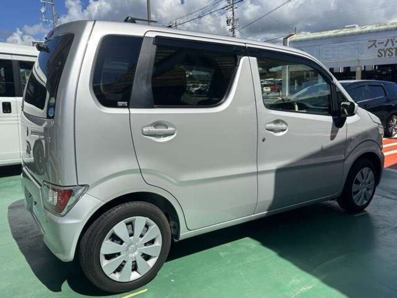 WAGON R