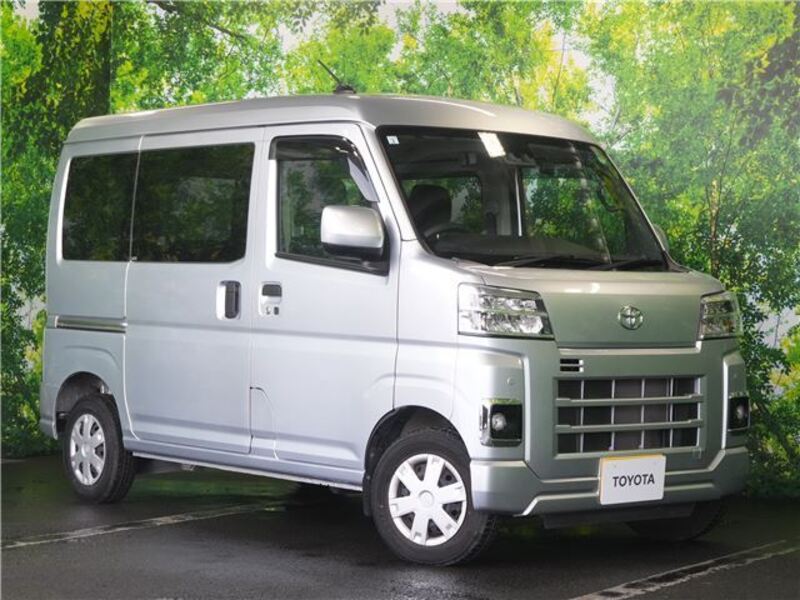 TOYOTA PIXIS VAN