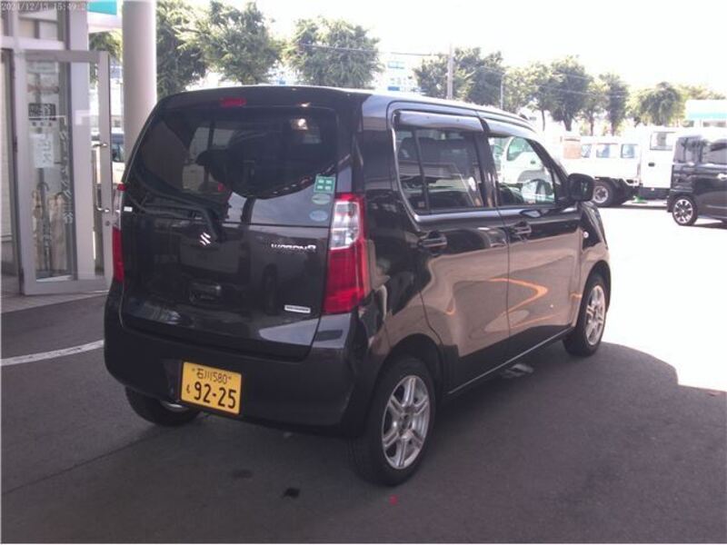 WAGON R