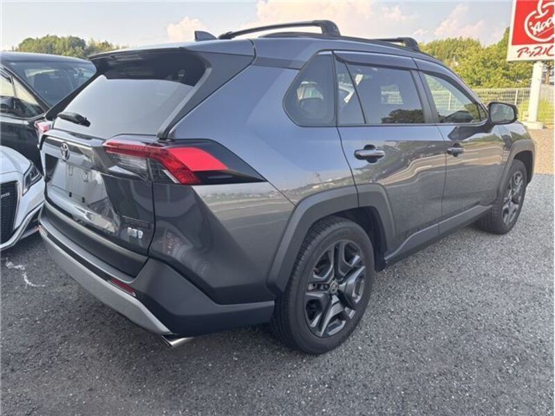 RAV4