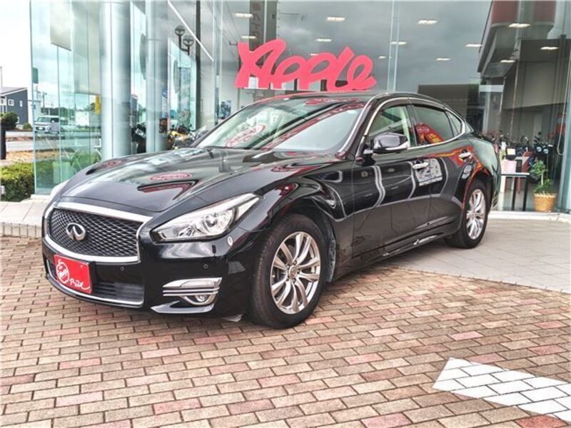 NISSAN FUGA