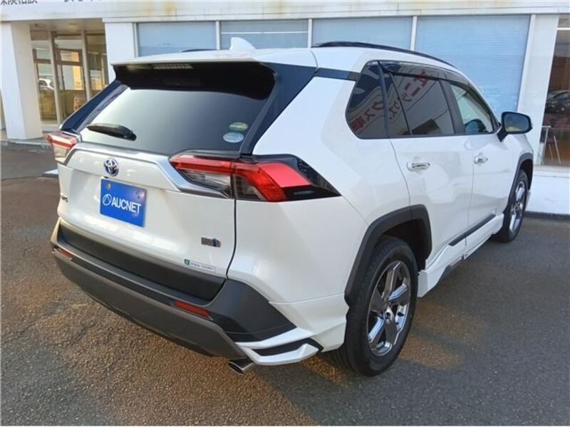 RAV4