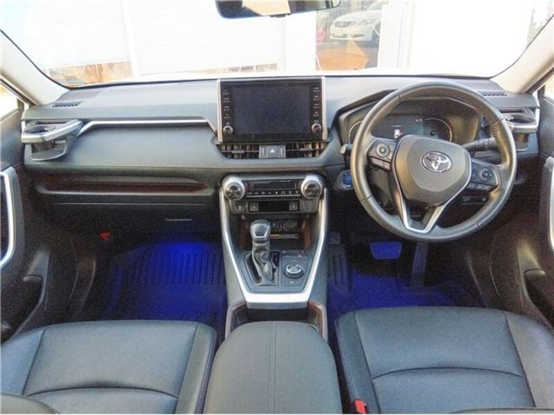 RAV4