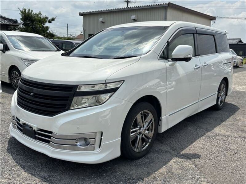 NISSAN ELGRAND