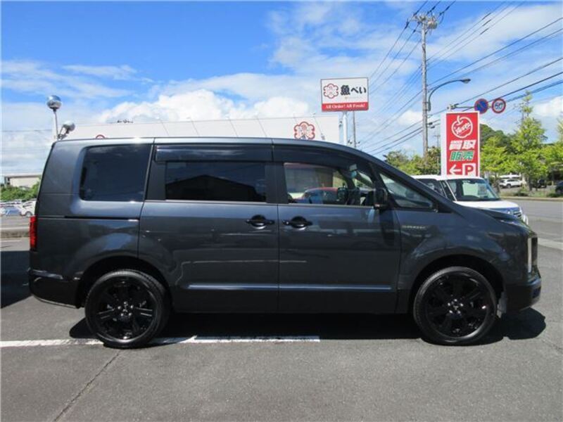 DELICA D5