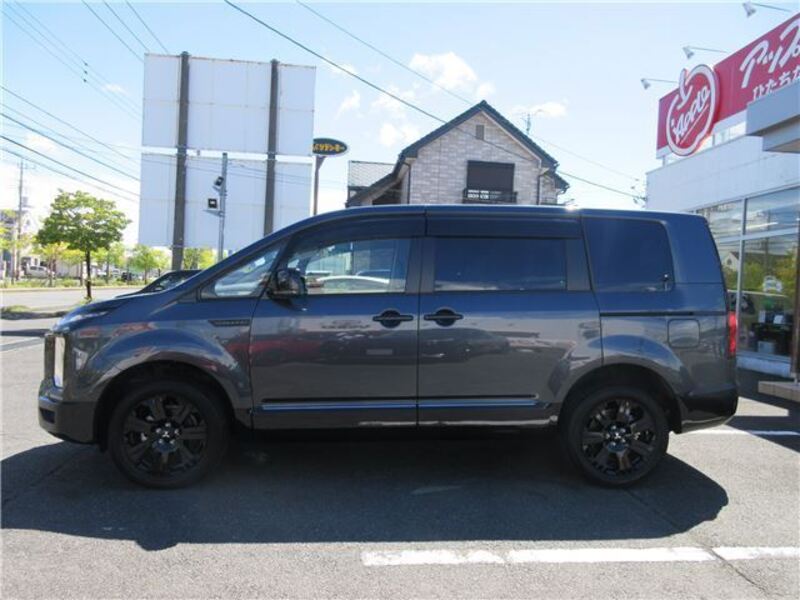 DELICA D5