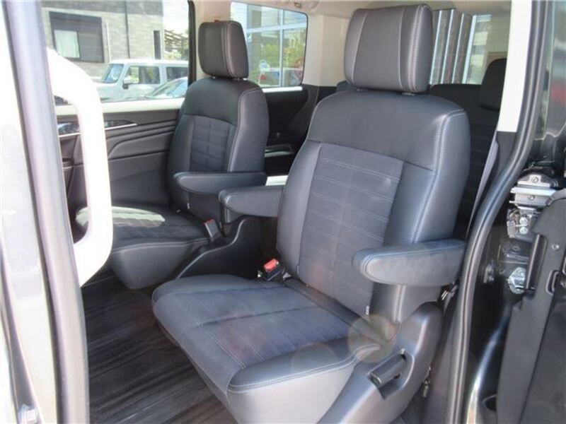 DELICA D5