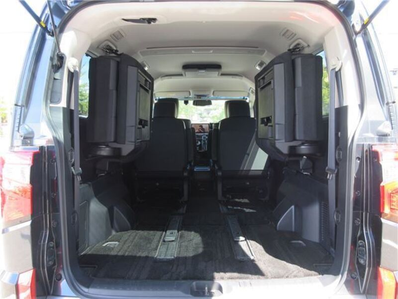 DELICA D5