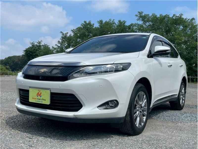 TOYOTA HARRIER