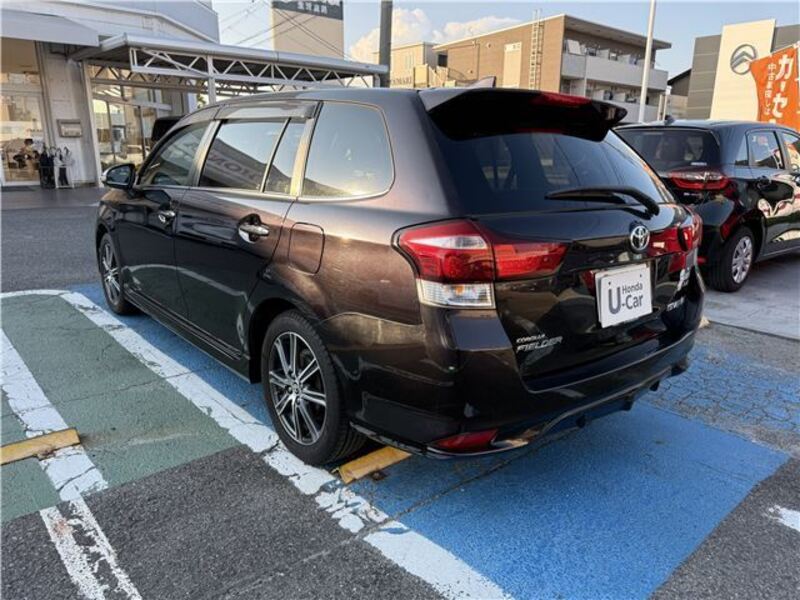 COROLLA FIELDER