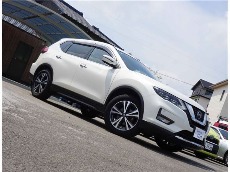 X-TRAIL