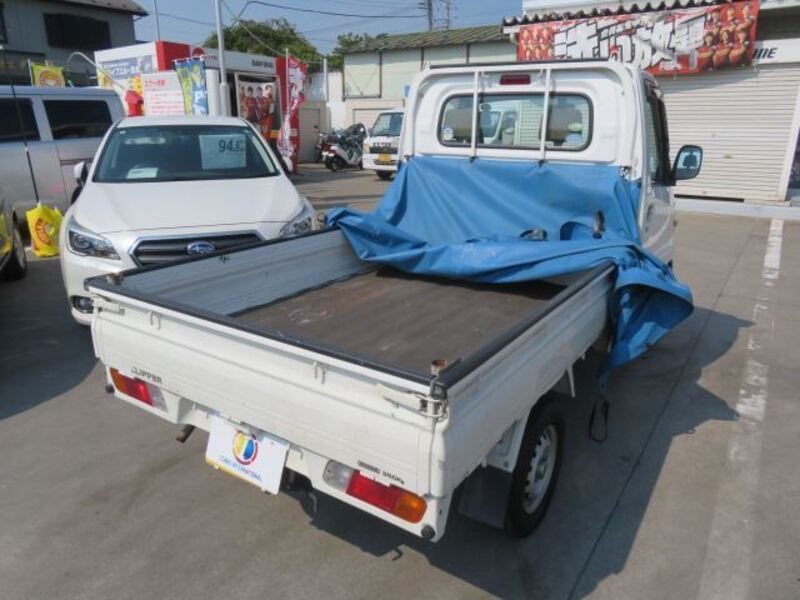 CLIPPER TRUCK