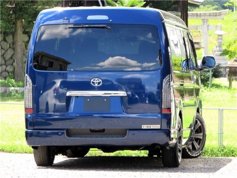 HIACE VAN