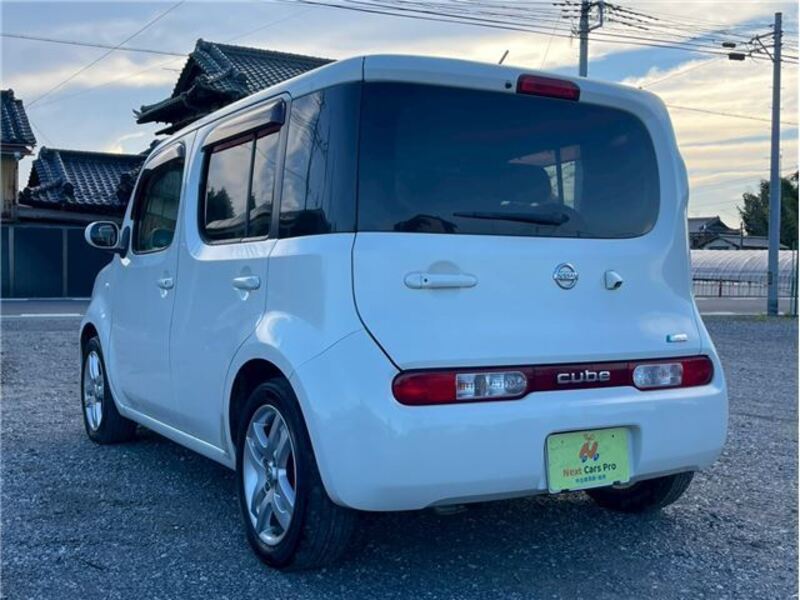 CUBE