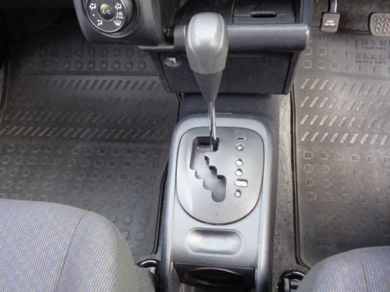 SUCCEED VAN