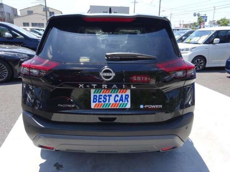 X-TRAIL