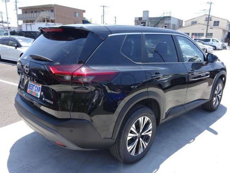X-TRAIL