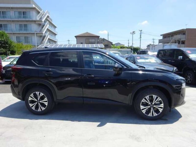 X-TRAIL