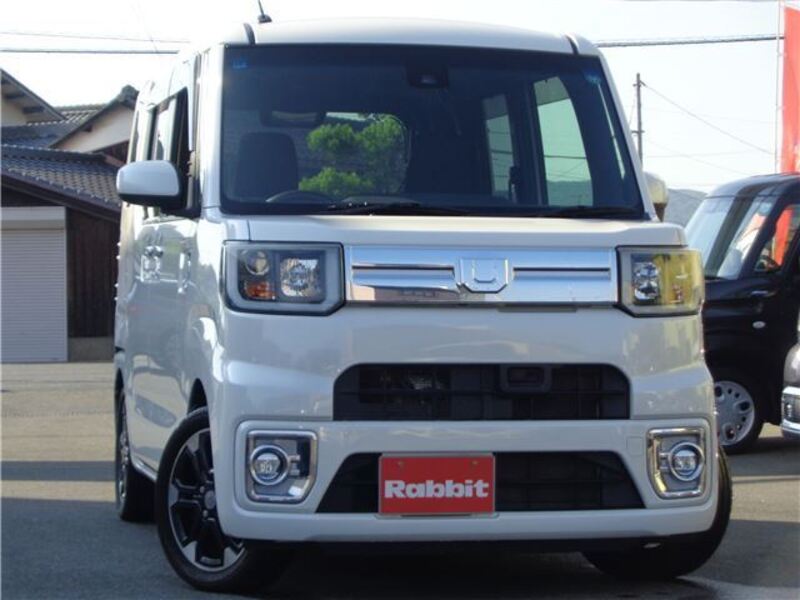 DAIHATSU WAKE