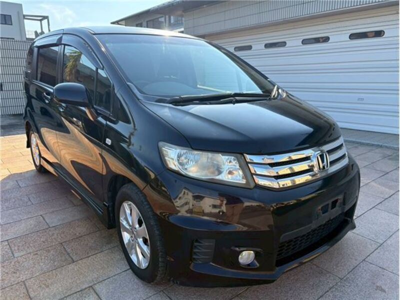 HONDA FREED SPIKE