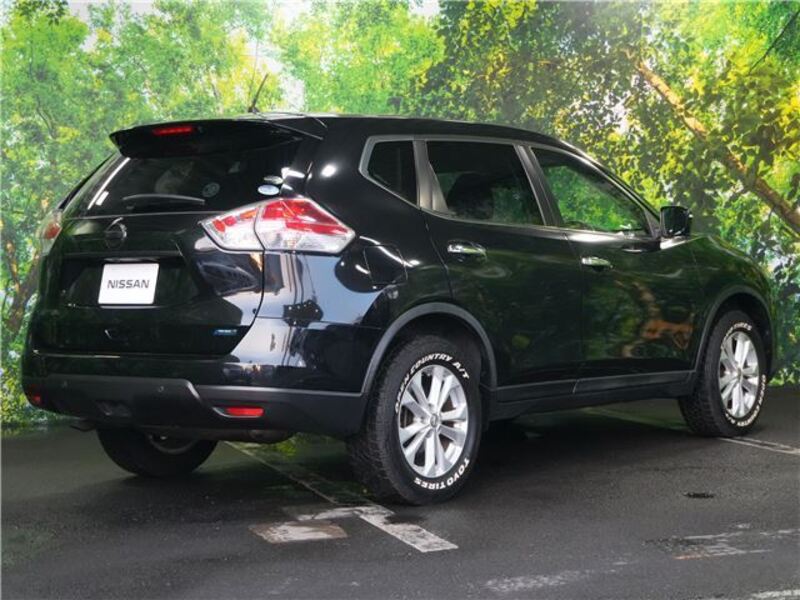 X-TRAIL