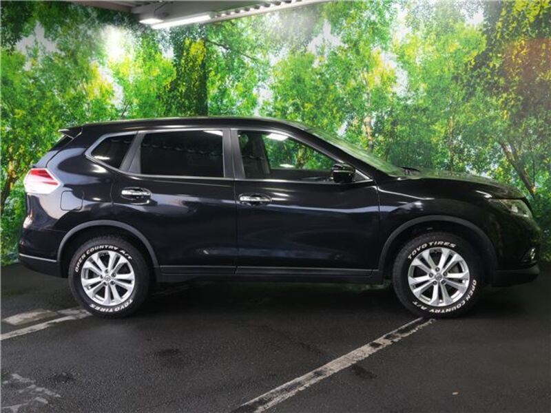 X-TRAIL