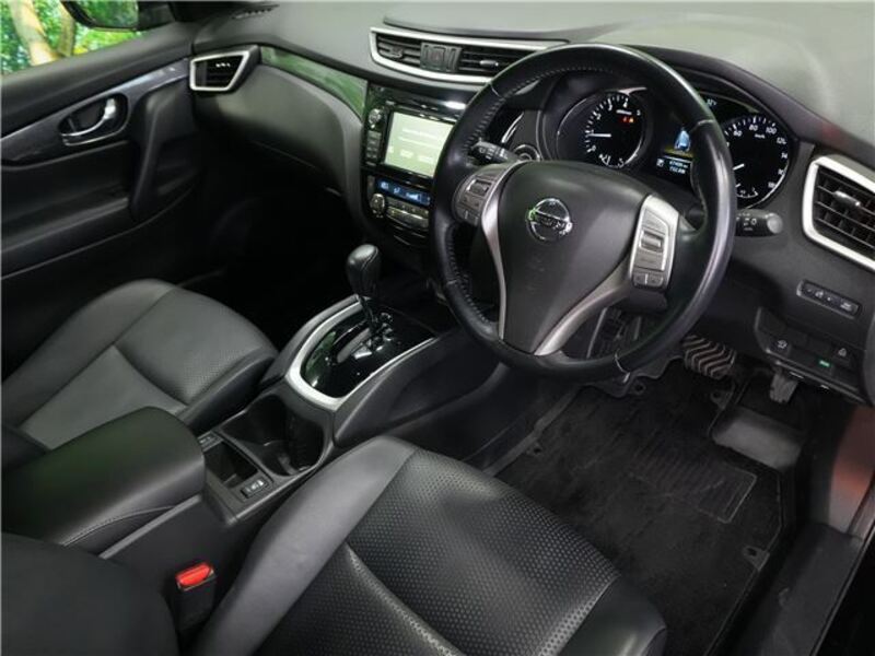 X-TRAIL