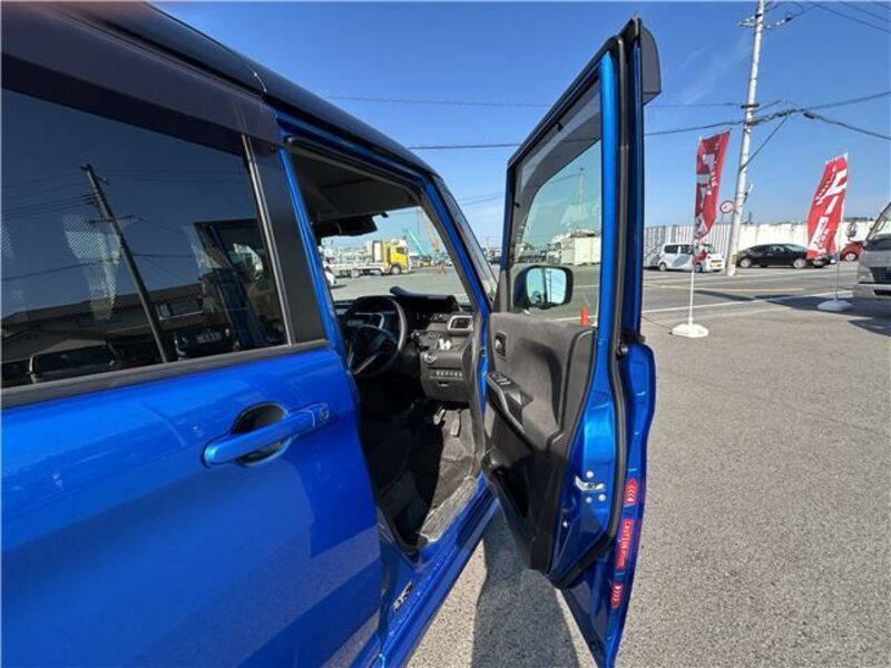 DELICA D2