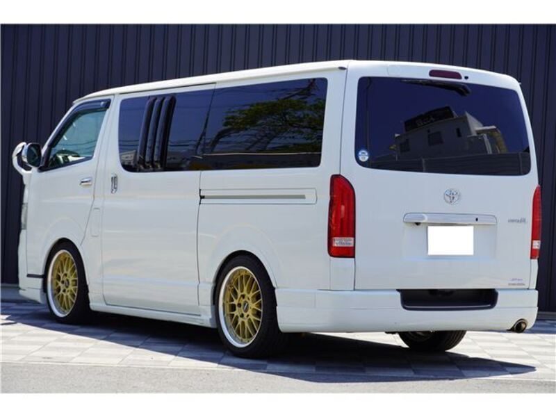 HIACE VAN