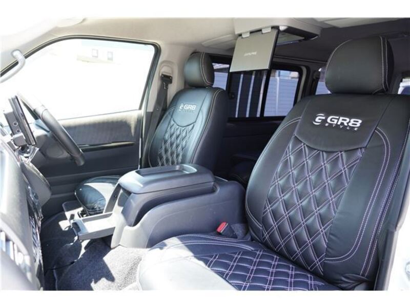 HIACE VAN
