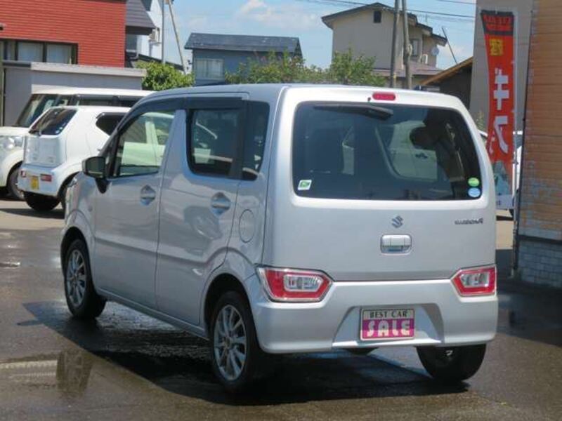 WAGON R