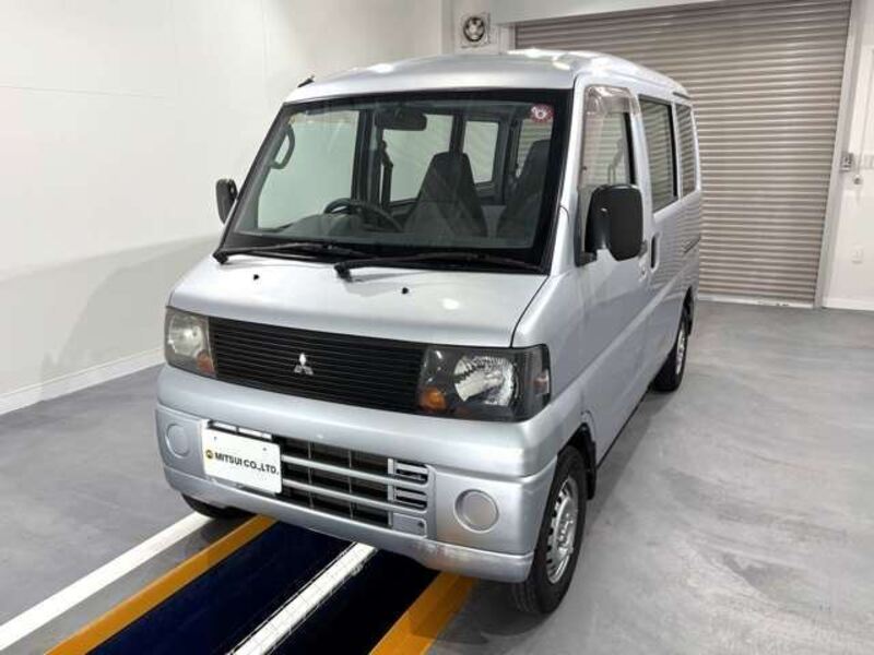 MINICAB VAN