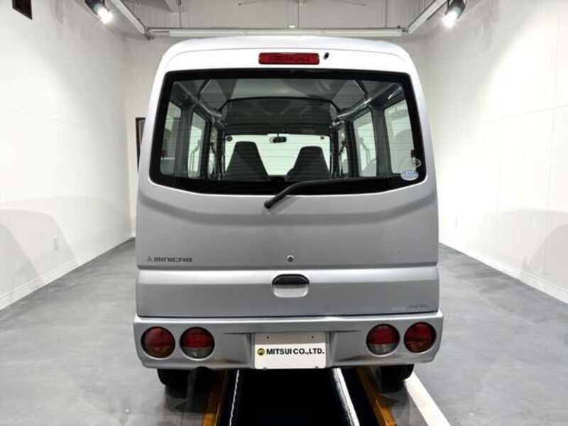 MINICAB VAN