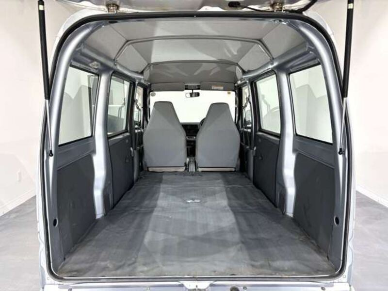 MINICAB VAN