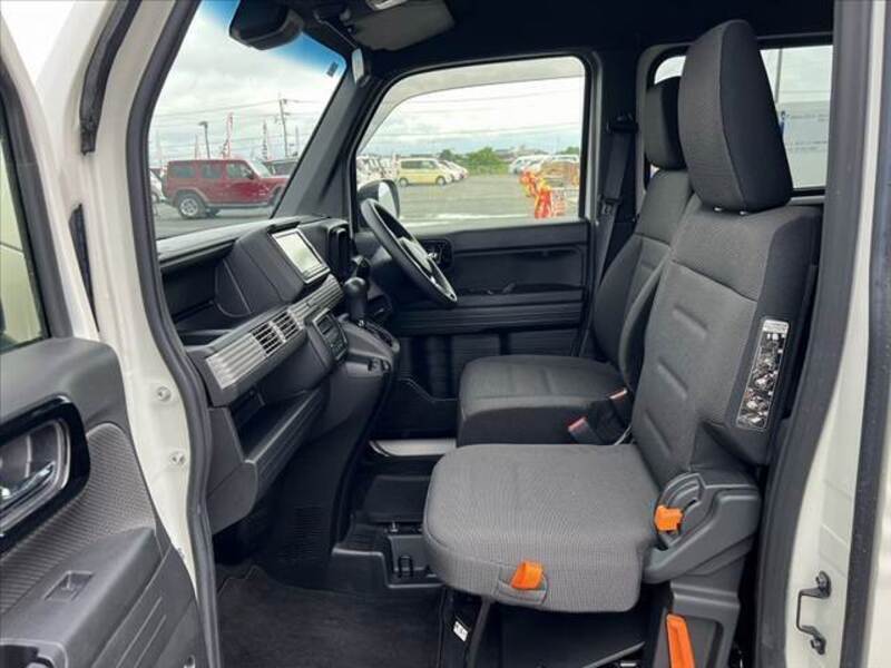 N-VAN