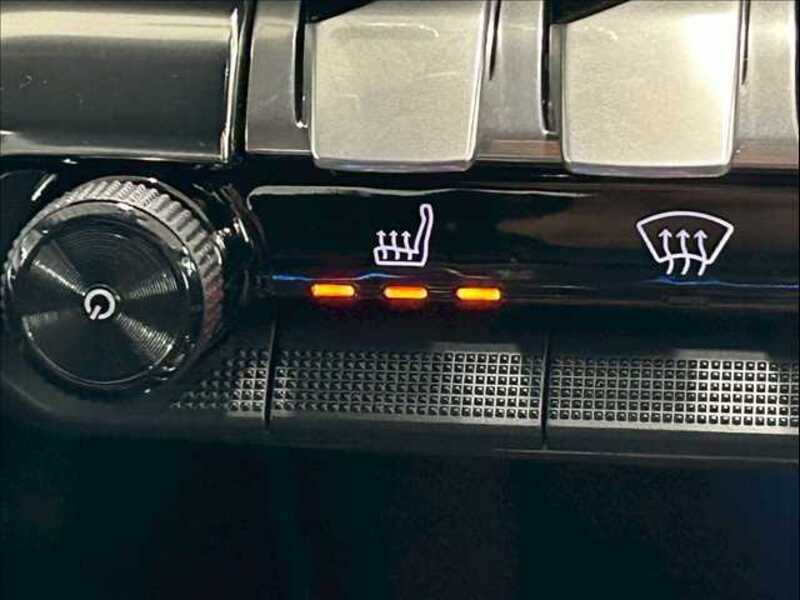 3008