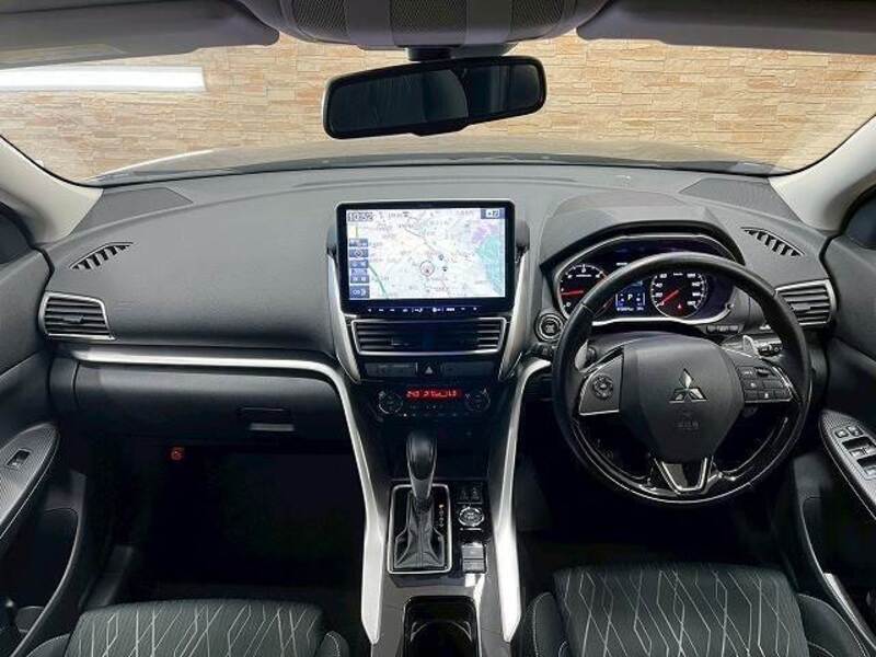 ECLIPSE CROSS
