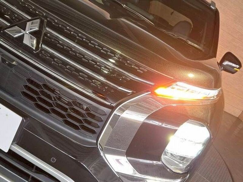 OUTLANDER PHEV