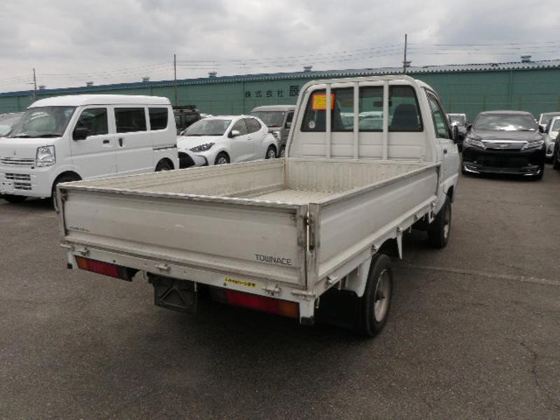 TOWNACE TRUCK