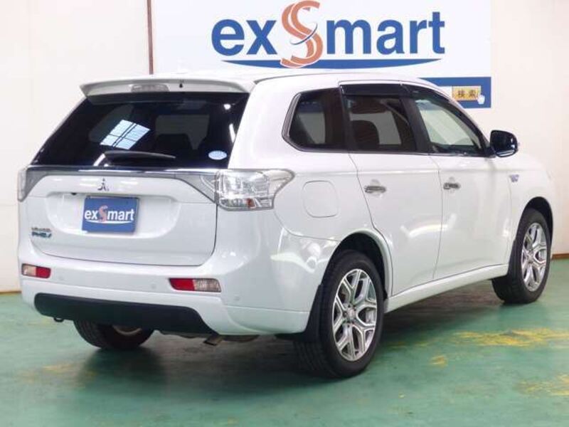 OUTLANDER PHEV