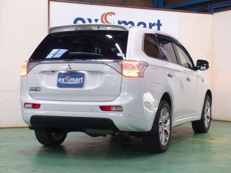 OUTLANDER PHEV