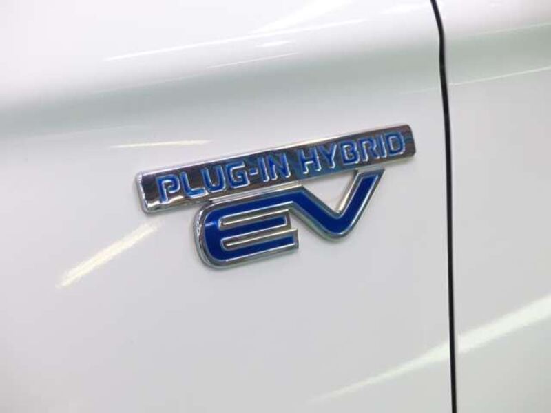 OUTLANDER PHEV